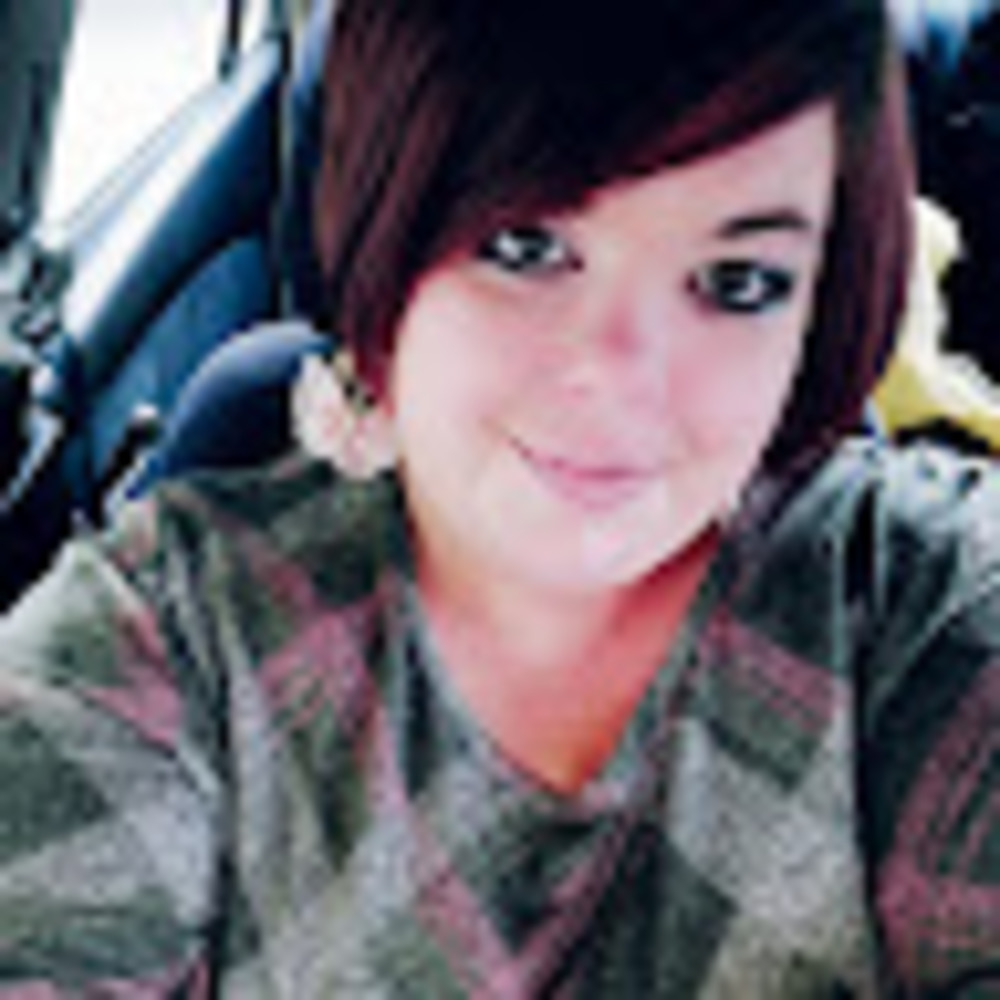Meet your Posher, Kayla